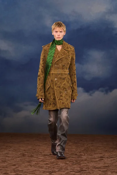Look 37